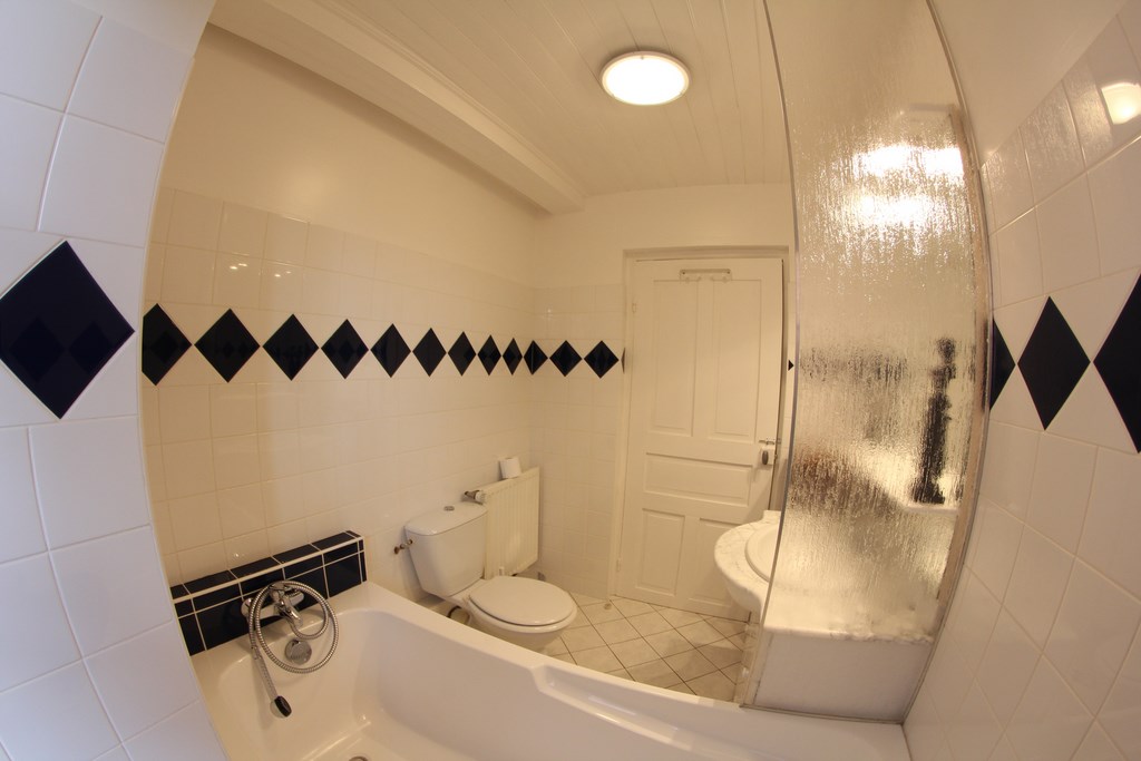 Salle de bain commune